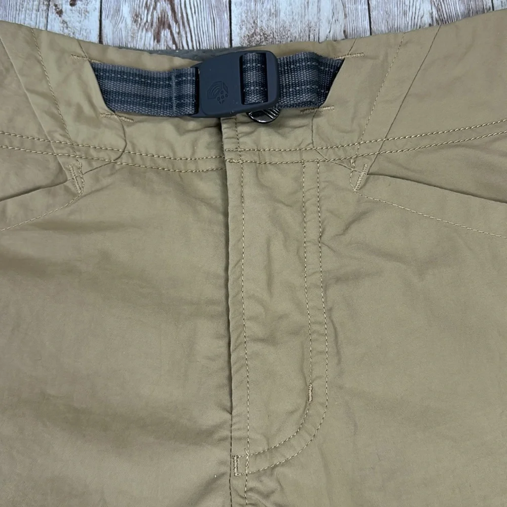 Mountain Hardware Women's Belted Cargo Shorts sz 4 Tan Nylon Hiking Outdoor 8” - Picture 4 of 16